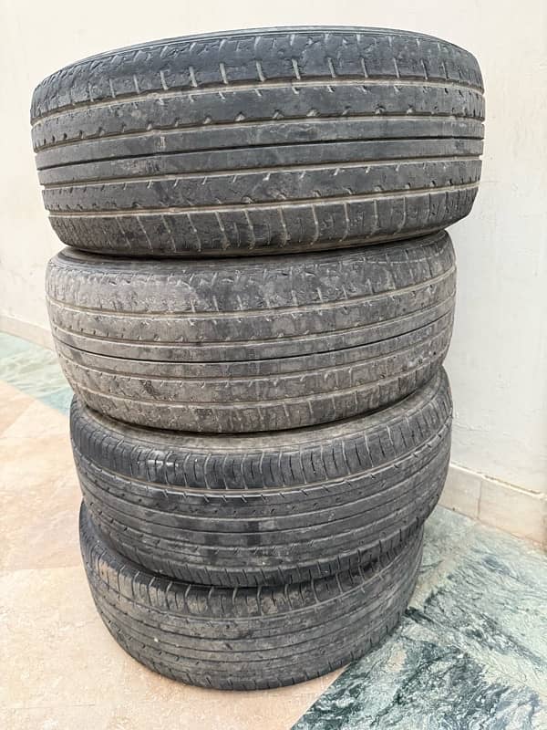 Toyota Corolla 2021 tyres in good condition 6