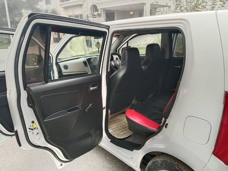 Suzuki Wagon R 2018 3