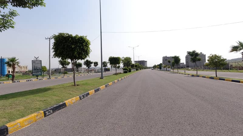 PLOT AVAILABLE FOR SALE SIZE 10 MARLA FAISAL MARGALLA CITY ISLAMABAD 2