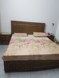 Bed without metress