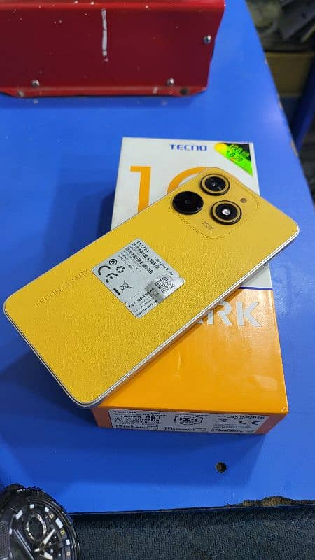 Tecno spark 10c 4/128 complete box 1