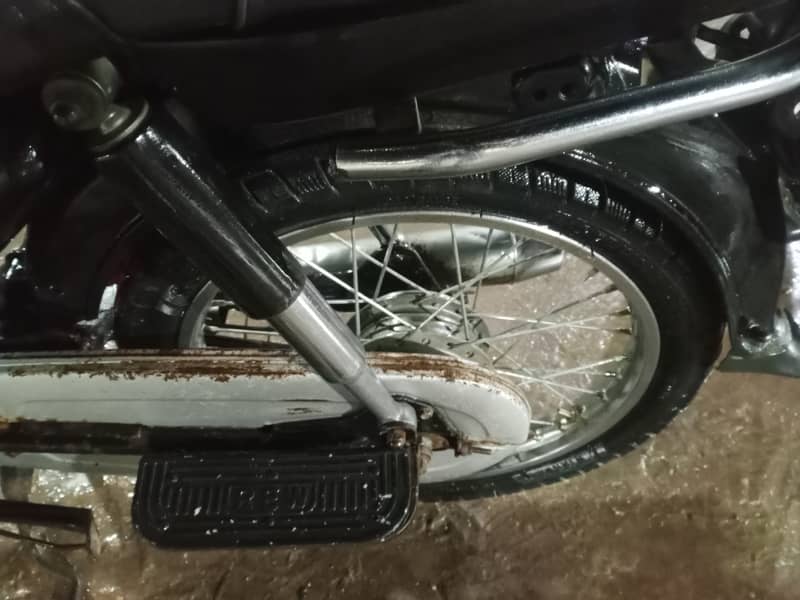 Honda CD 70 2019 4