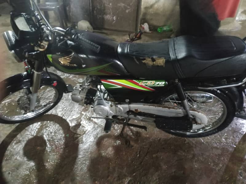 Honda CD 70 2019 9