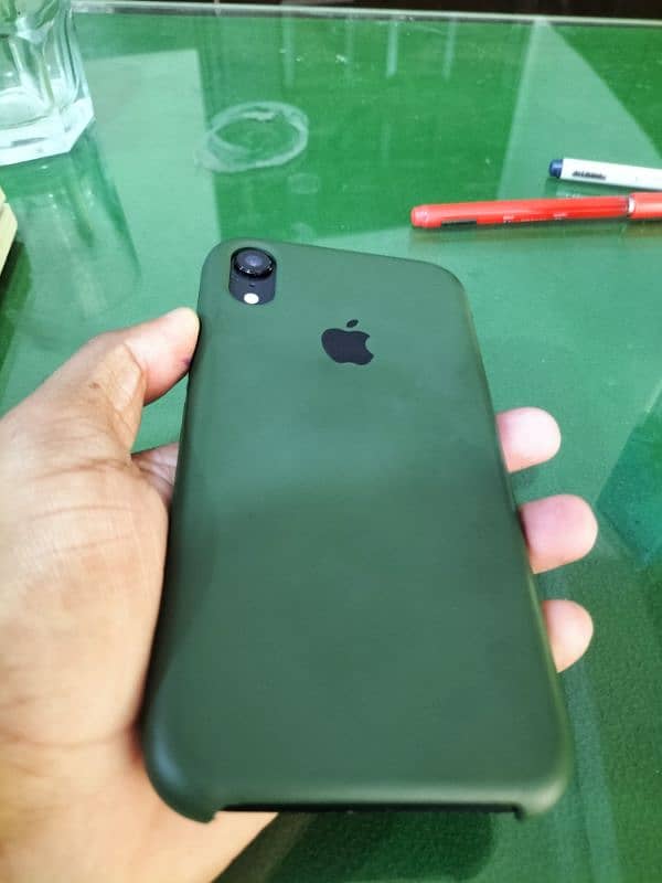 iphone XR 0