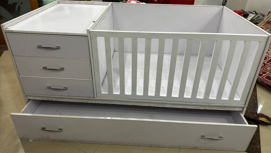 Baby Cot / Baby Bed with 4 Drawers and 2 Storages 1