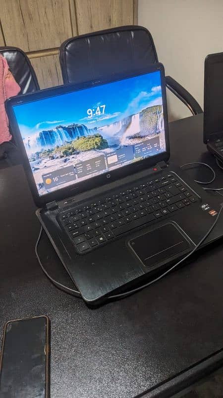 HP Envy Sleekbook 6 With genuine Charger 0