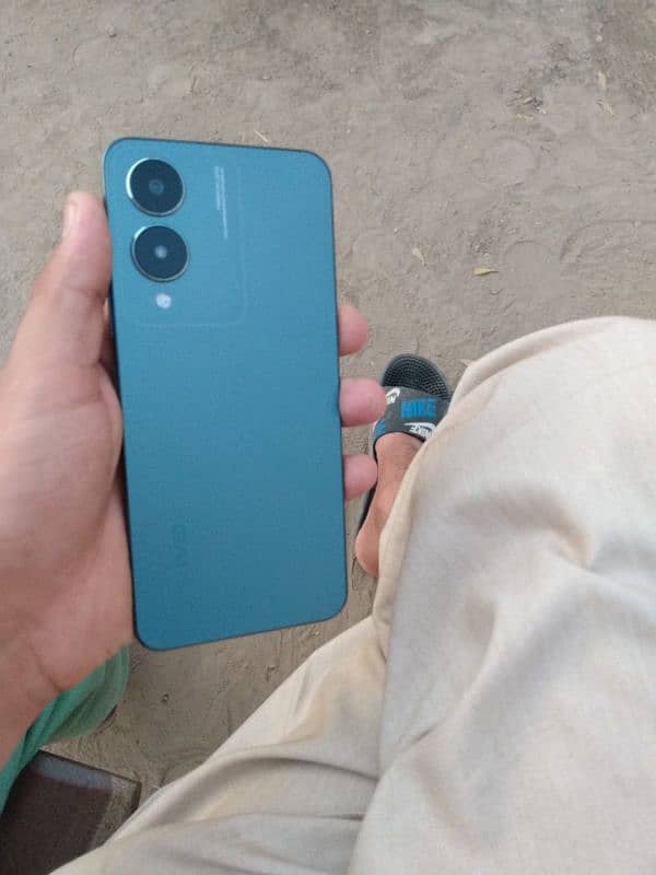 Vivo Y17s 2