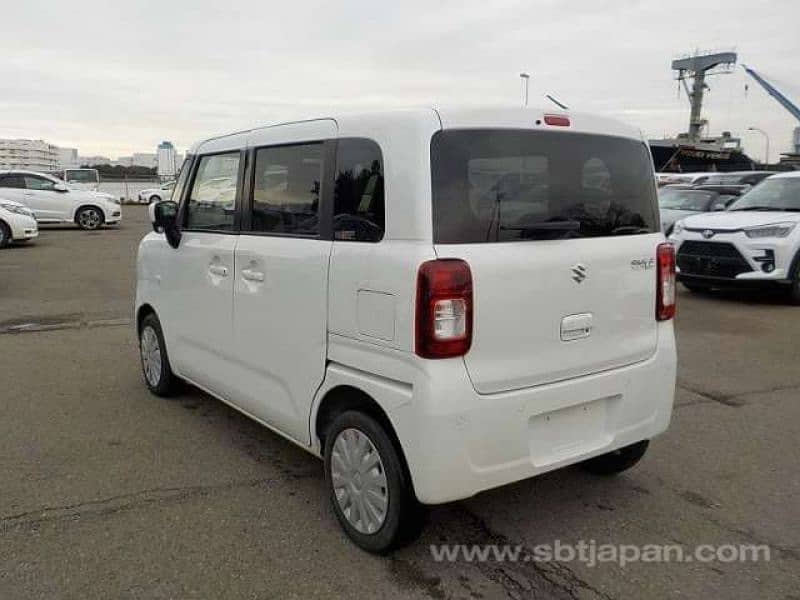 Suzuki Wagon R 2021 11