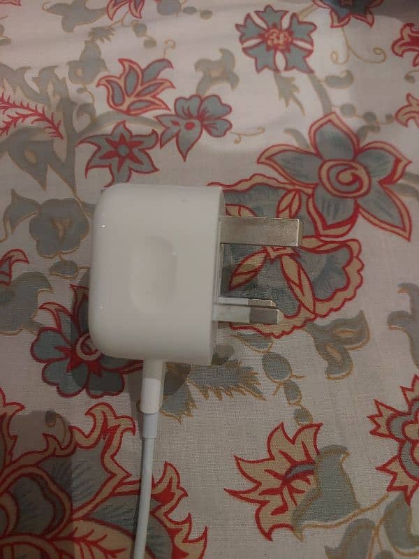 iPhone charging adapter 3