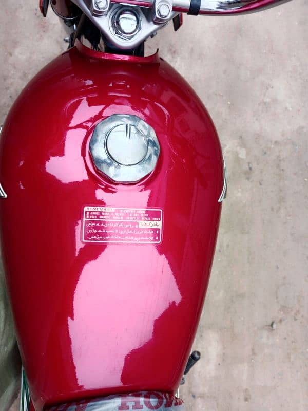 Honda CD 70 motorcycle for sale model 2023/03456561380//03057210160 4