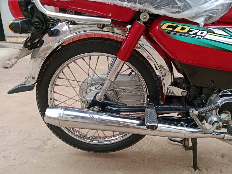 Honda CD 70 motorcycle for sale model 2023/03456561380//03057210160 12