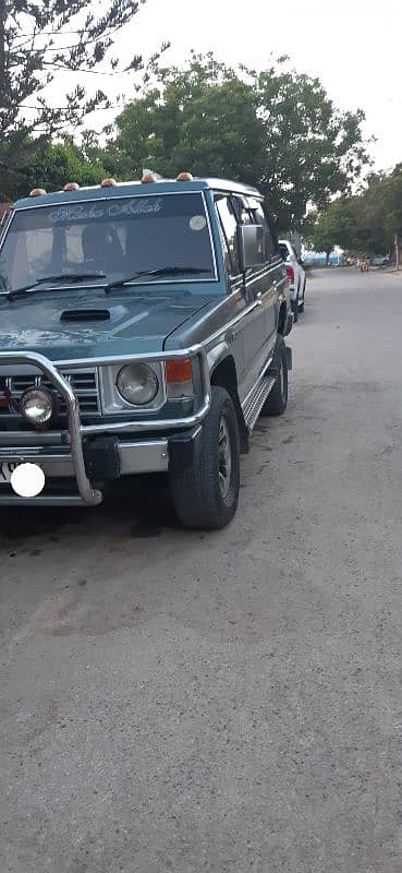 Mitsubishi Pajero 1988 1