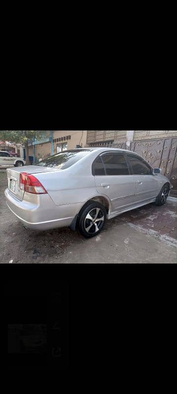 Honda Civic EXi 2005 4