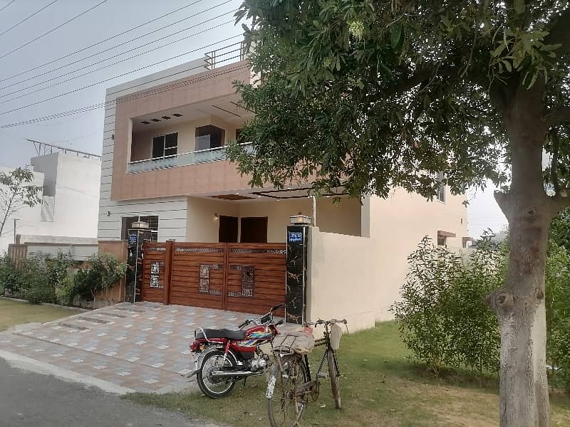 House Sized 15 Marla Available In Wapda City - Block C 3