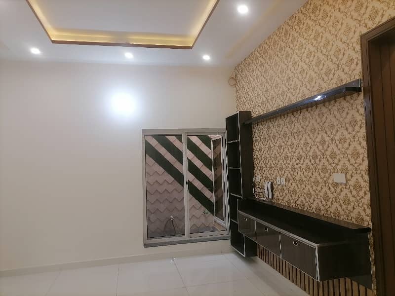 House Sized 15 Marla Available In Wapda City - Block C 15