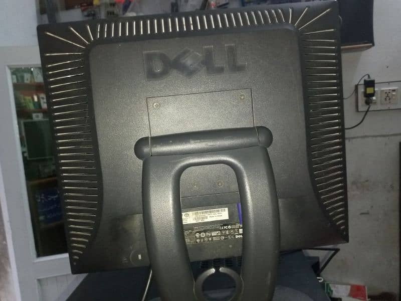 LCD 17" Dell company 1