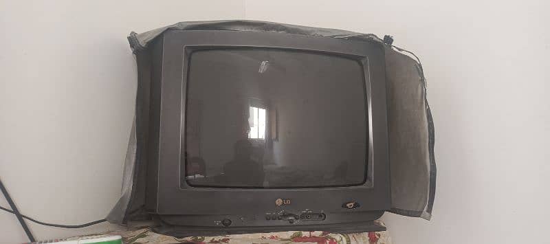 lG TV good condition 1