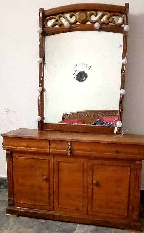 dressing table 0