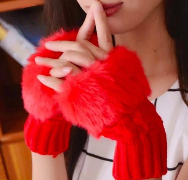 Gloves women 1