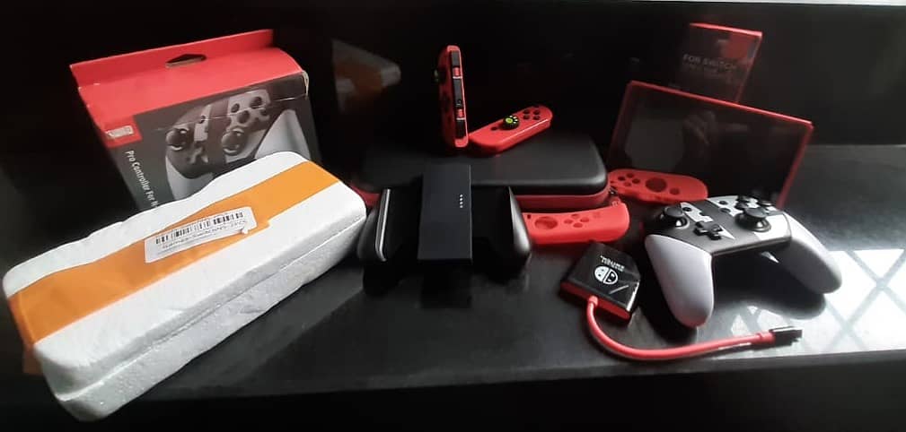 Nintendo switch with all accessories V2 Mario Edition ONE YEAR OLD 1