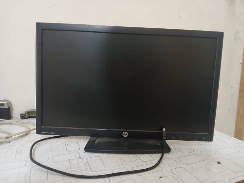 HP Compaq LA2306x 24 inch led for sale with cable 5