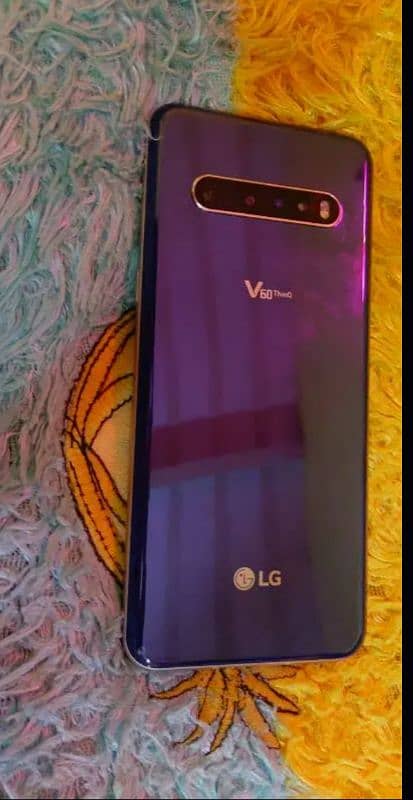 lgv60 10/10 condition best gaming phone no fault 3