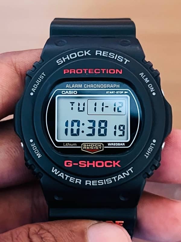 Casio G-Shock DW-5750E-1 0