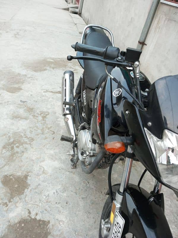 YBR 125 Rawalpindi number 1