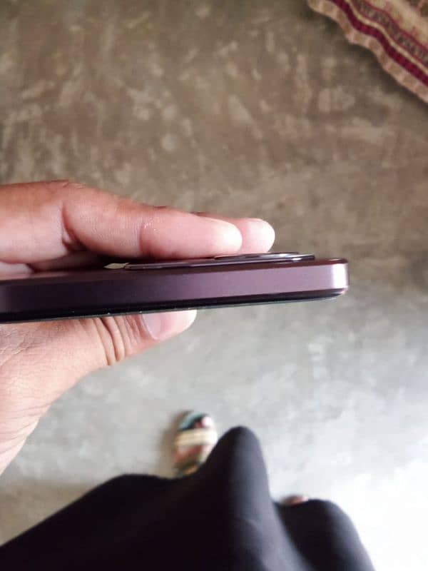 Oppo A3x 4/128 . . . 10/10 condition 4