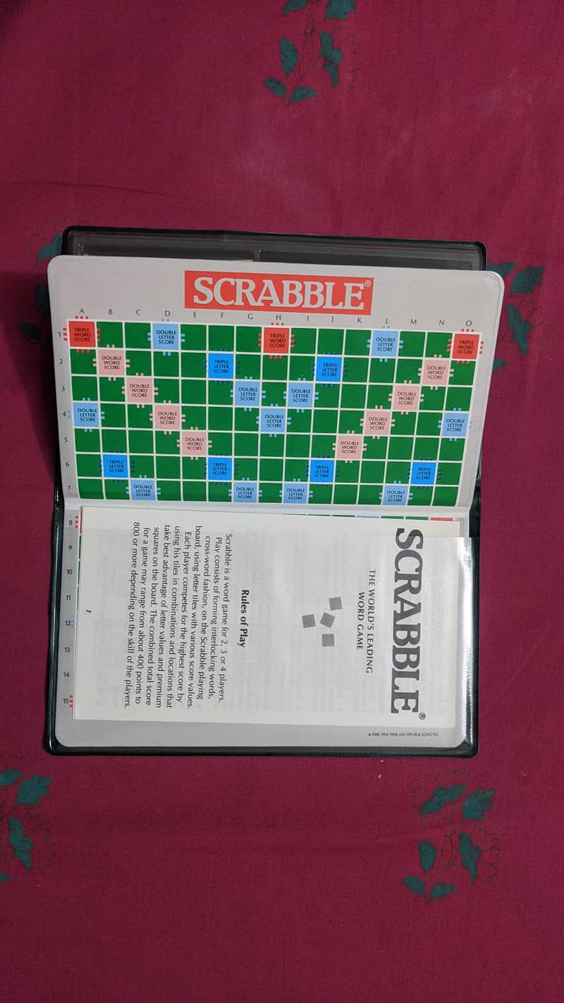 Pocket Magnetic Scrabble 10/10 Brand New 3