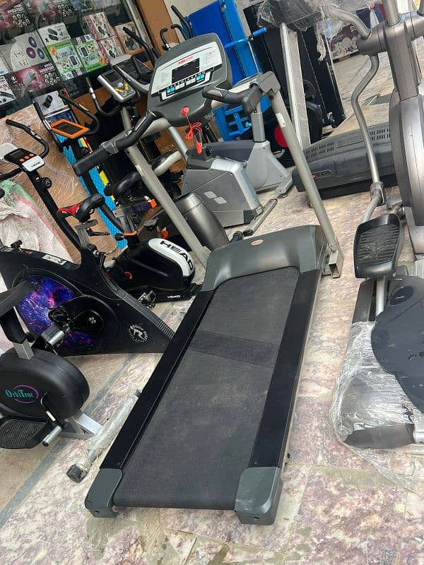 treadmill / running machin in Singapore brand 1