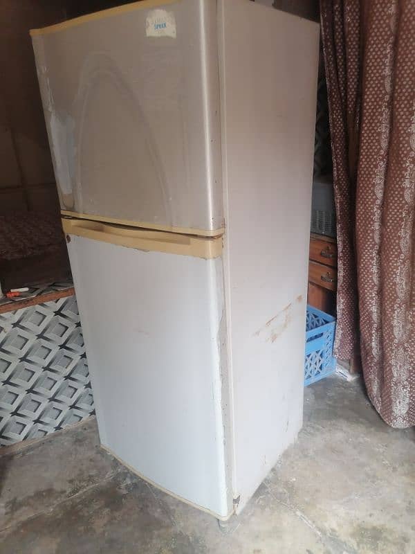 dowlance refrigerater fridge mdium 1