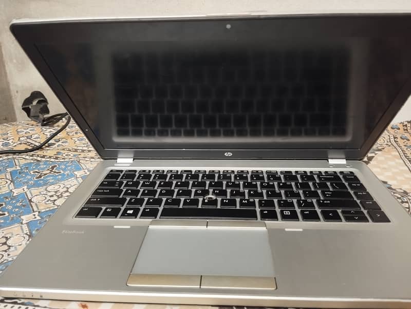 HP Laptop Ci3 Folio 9470m HDD320 and SSD 120 RAM 04GB 3