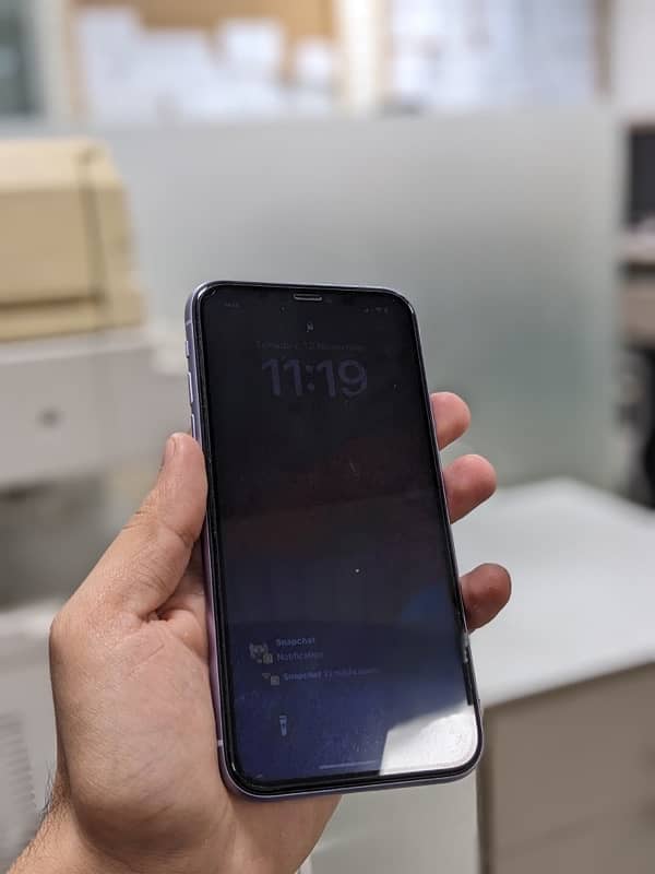 Iphone 11 128 GB PTA Approved. 3