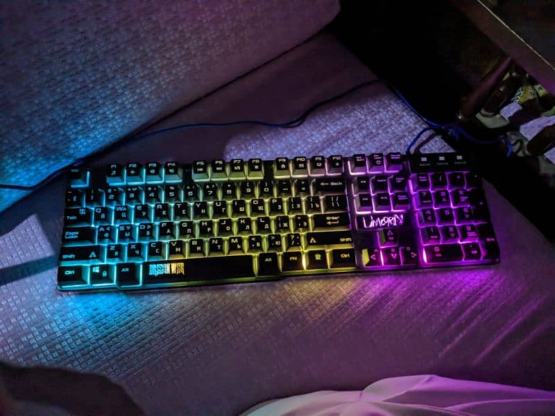 Selling RGB Mechanical Keyboard 1