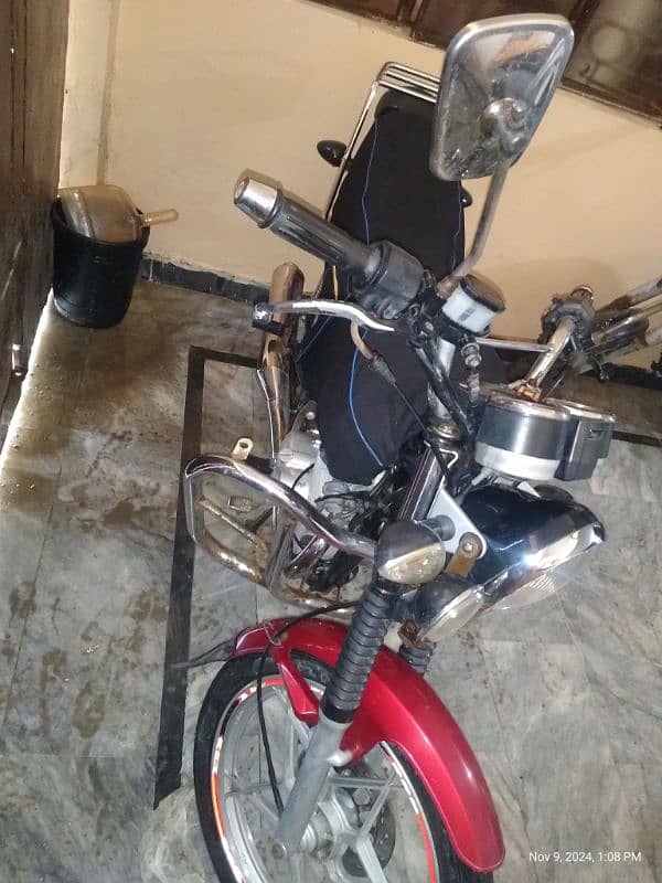 sukuki GS 150. Karachi number 1st owner smart card h  bike full ok h 5