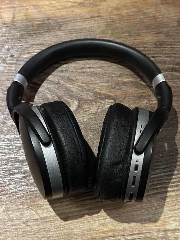 Sennheiser - HD 4.50 BTNC - Wireless Headphones 0