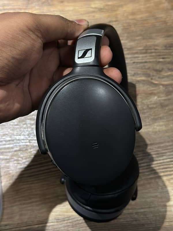 Sennheiser - HD 4.50 BTNC - Wireless Headphones 1