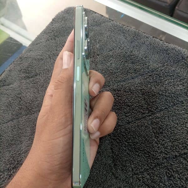 Infinix Hot 40 Pro 2