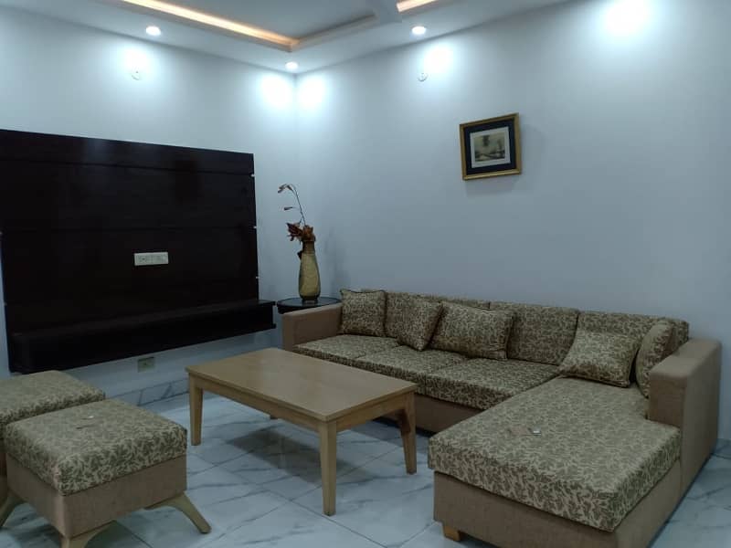 2 Bed Almost New Flat (4.5 Marla) on Ground Floor is Available for Sale In Askari-11,Lahore 1