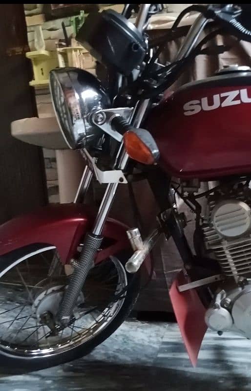 Suzuki 110s  2014 4