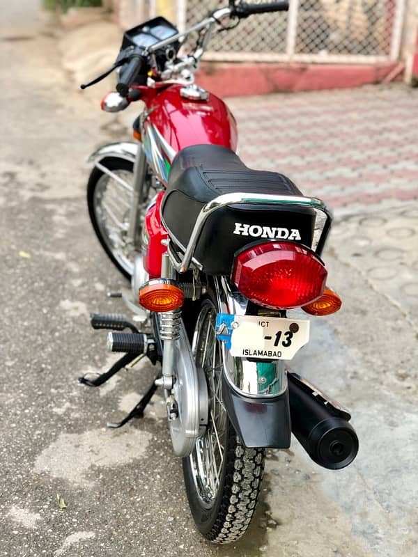 Honda CG125 2023 3