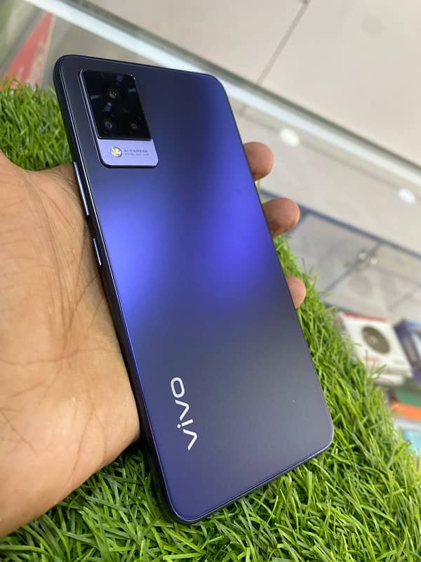 v21 Vivo 2