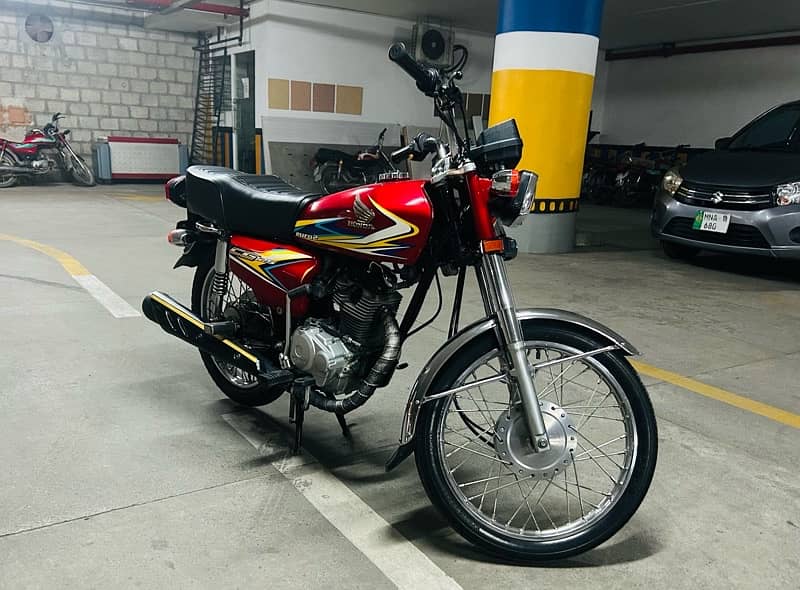 2019 Well Maintained clean Bike 1