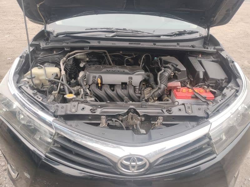 Fully Genuine Toyota Corolla GLI 2016 5