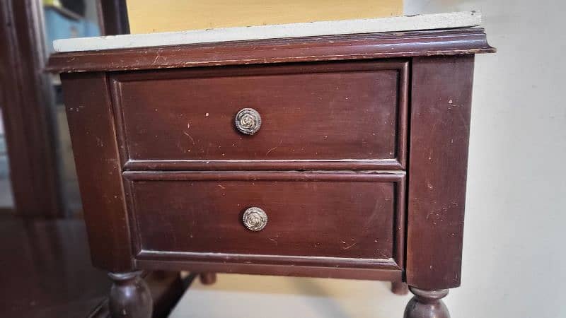 antique bed along with side table 1