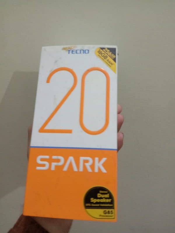 Tecno Spark 20 0