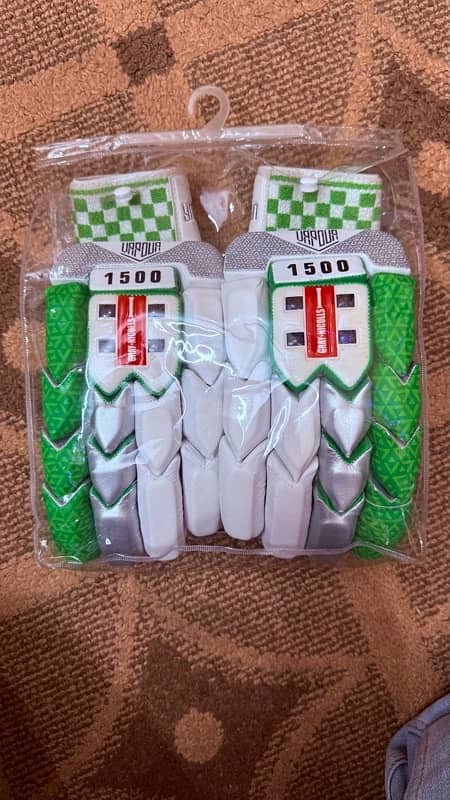 Gray Nicolls Hard Ball Kit 1