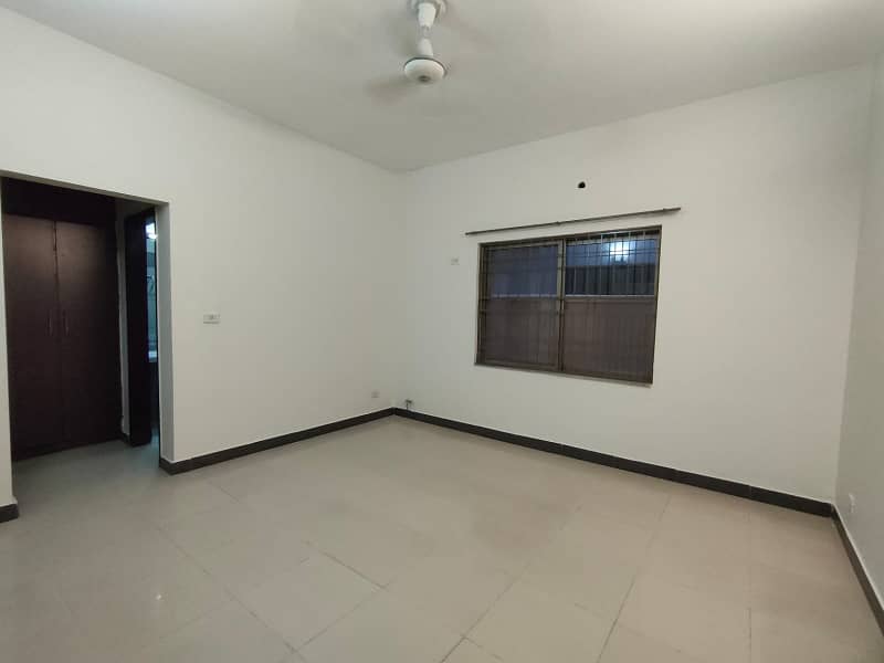 10 Marla 3 BED House Available For Rent In Askari 11 Sec-Lahore 8