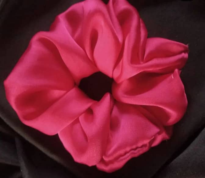 Silk scrunchie 1